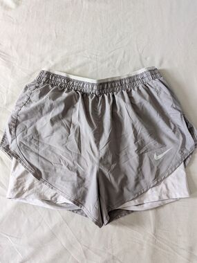 Nike Dri-Fit Light Gray Athletic Running Shorts with Liner